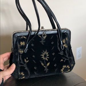 L M spotlite vintage handbag